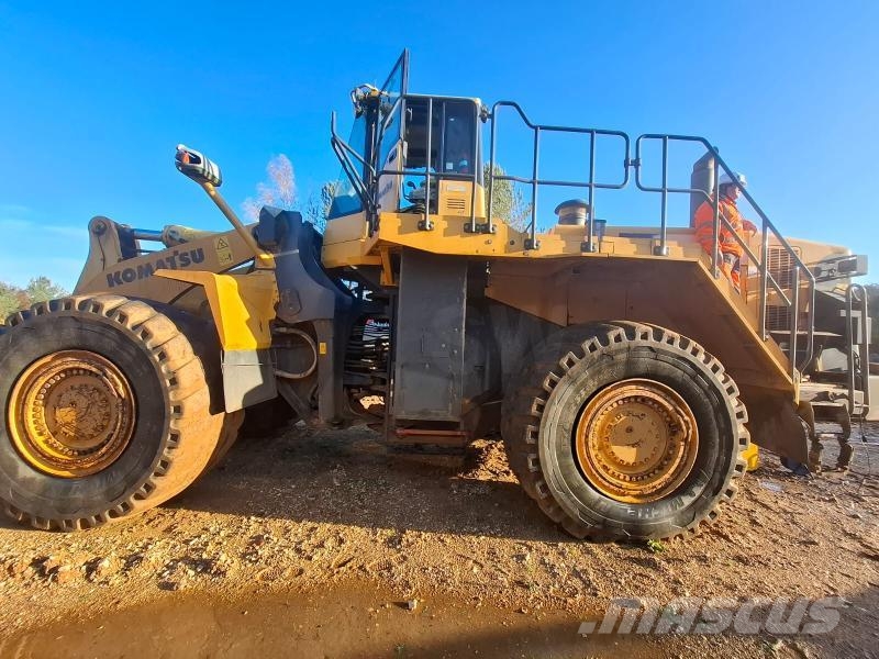 Komatsu WA600-6 لوادر بعجل