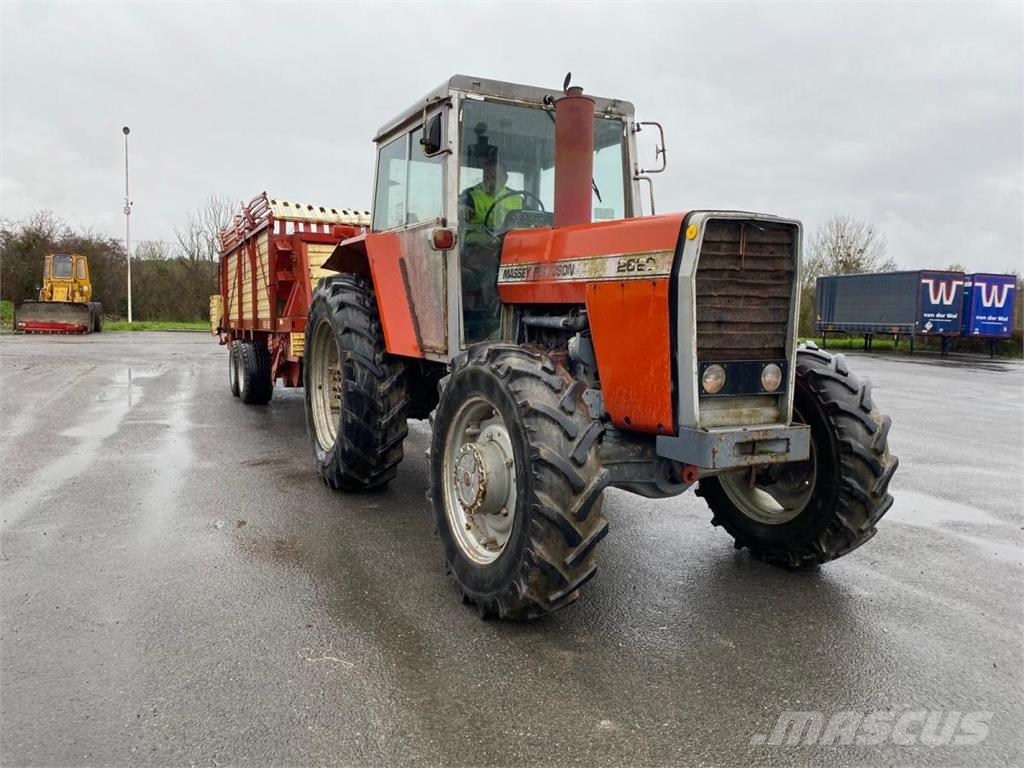 Massey Ferguson 4x4 2620 Tractors