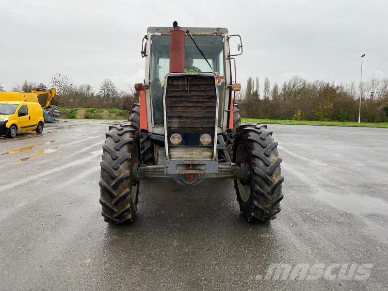 Massey Ferguson 4x4 2620 Tractors