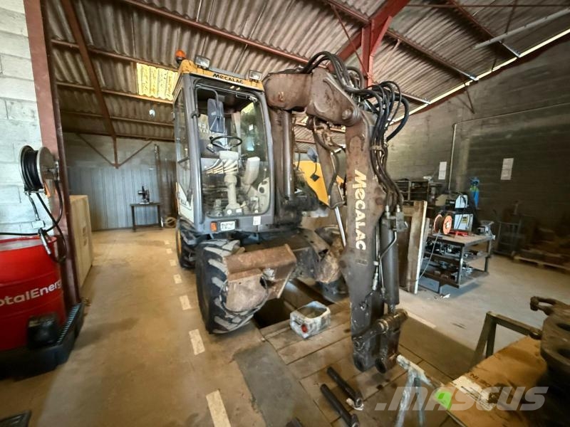 Mecalac 12 MTX حفارات بعجل