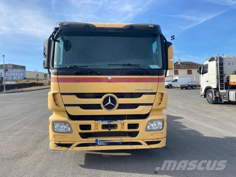 Mercedes-Benz Actros 1844 وحدات الجر