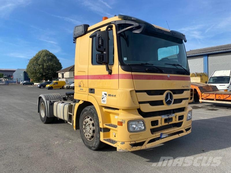 Mercedes-Benz Actros 1844 وحدات الجر