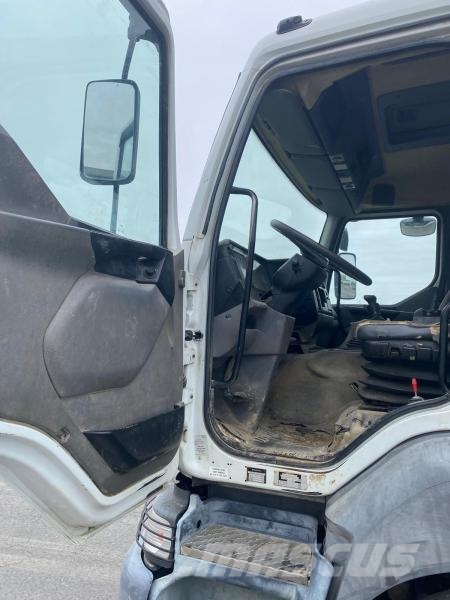 Renault 340 Kamioni za podizanje kablova