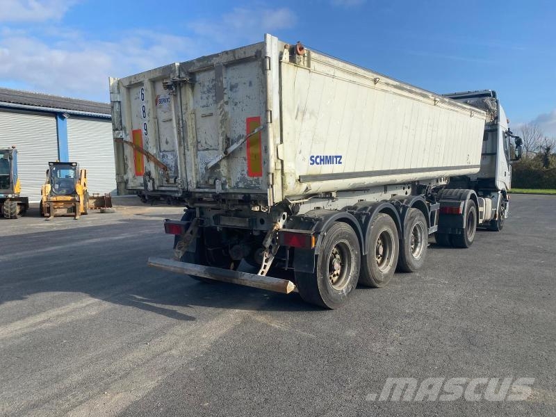 Schmitz Cargobull SKI Kippladerauflieger