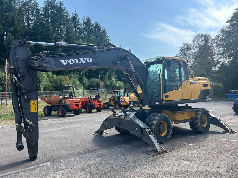 Volvo EW180 D Pelle sur pneus