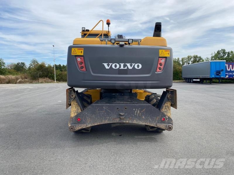 Volvo EW180 D حفارات بعجل