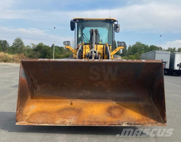 Volvo L 90 Cargadoras sobre ruedas