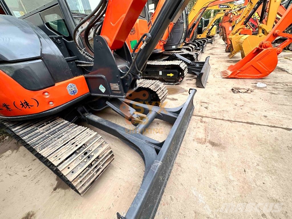Hitachi ZX 68USR-5A Minibagger < 7t
