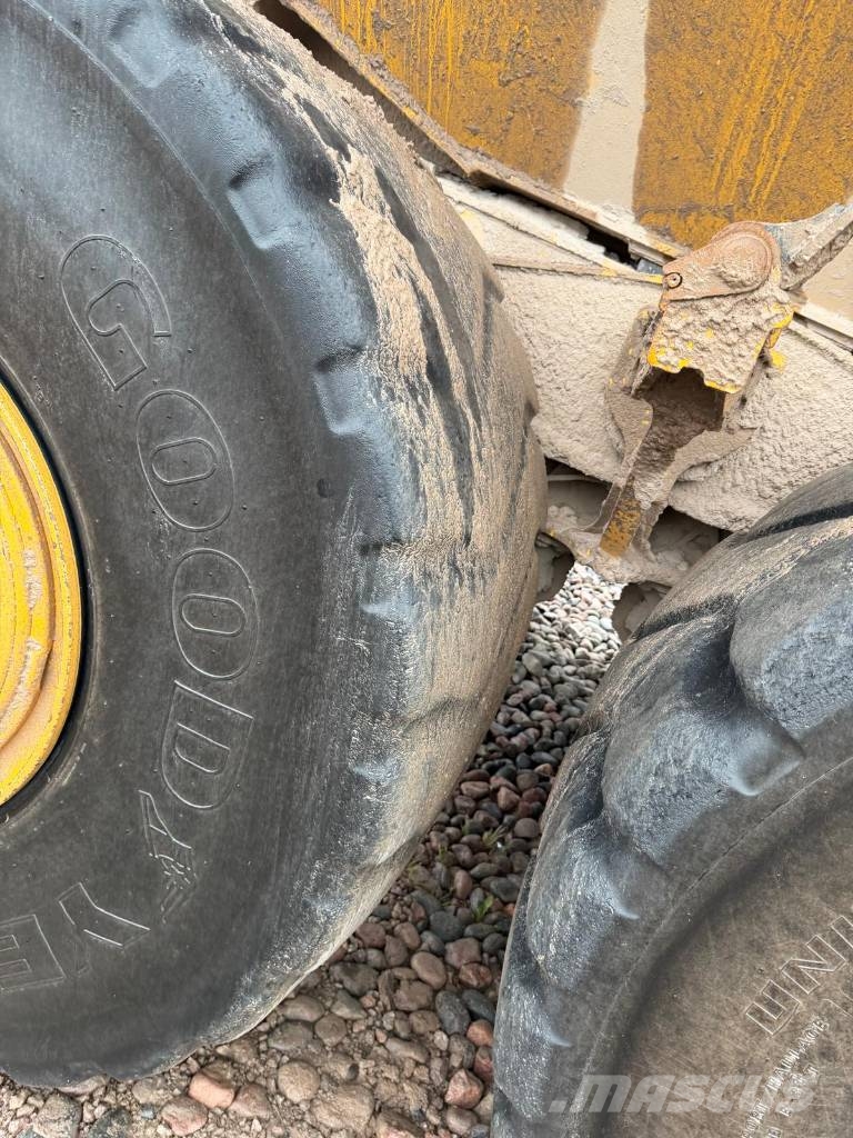 Bell B 45 E Dumper - Knickgelenk