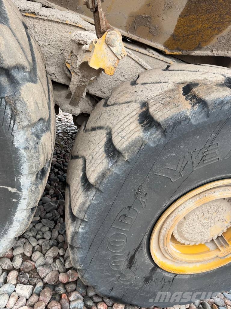 Bell B 45 E Dumper - Knickgelenk