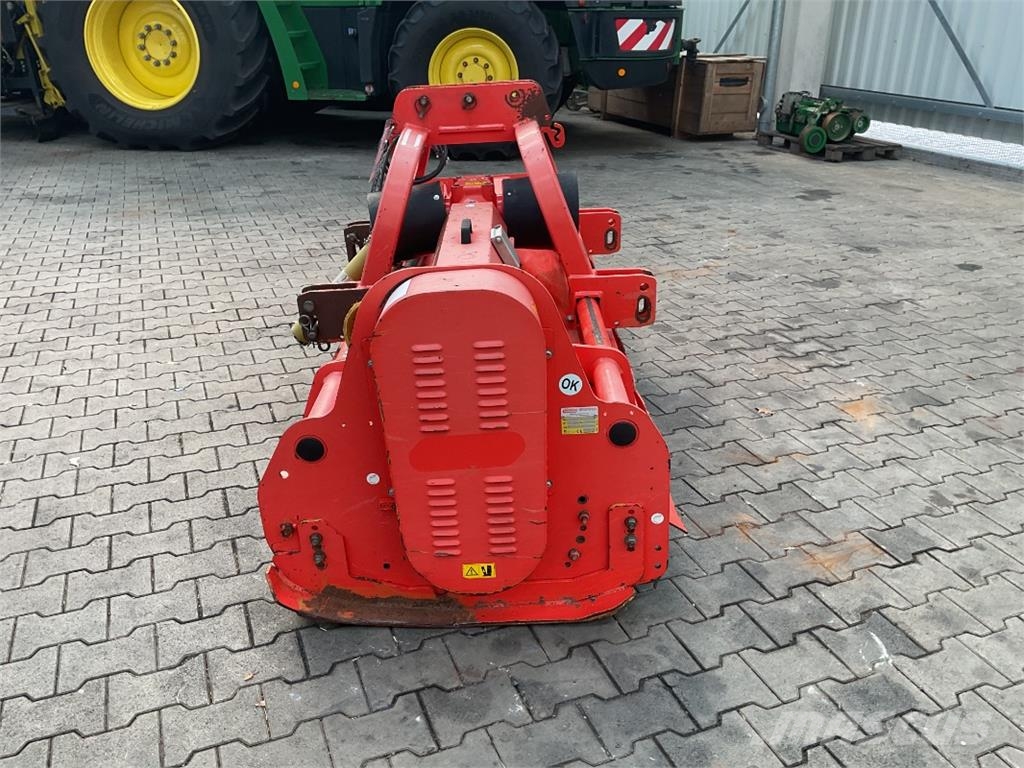 Maschio Bisonte 280 Otros equipos para cosechadoras de forraje