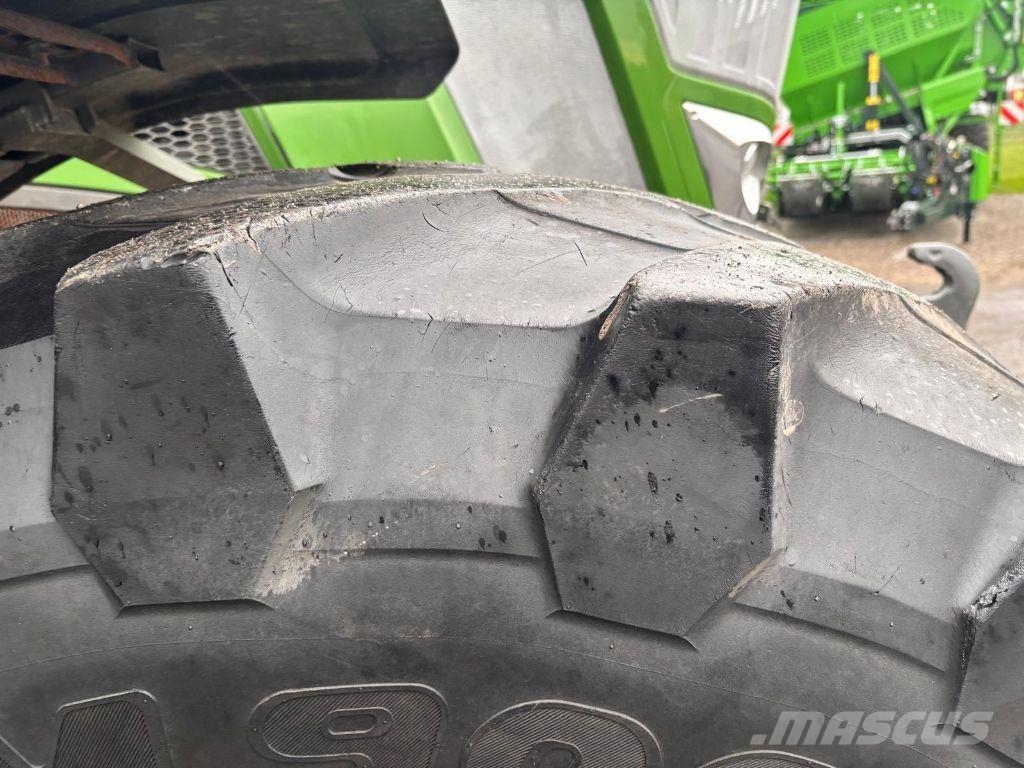 Fendt 824 VARIO PROFI + Traktory
