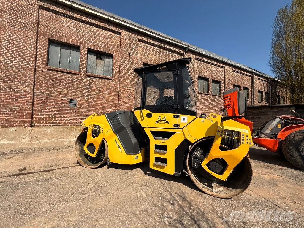 Bomag 161 AD-5 Çift tamburlu silindirler
