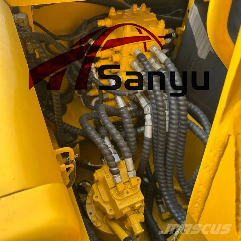 Komatsu PC130 Bagri goseničarji