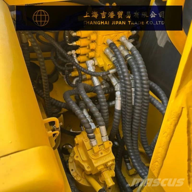 Komatsu PC130 Bagri goseničarji
