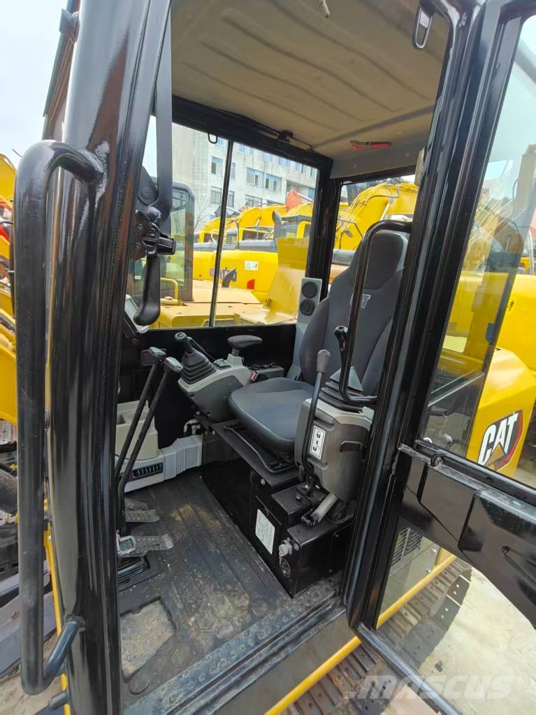 CAT 305.5 E 小型挖掘机