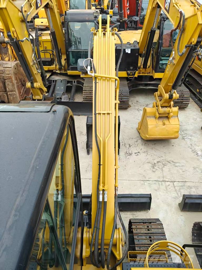 CAT 305.5 E 小型挖掘机