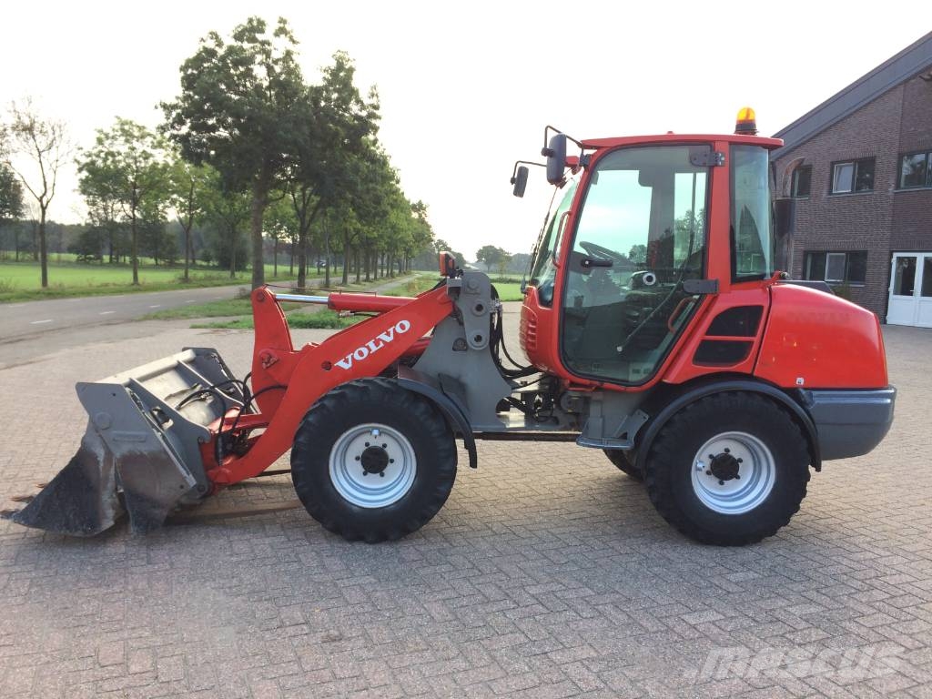 Volvo L 25 F Iekrāvēji uz riteņiem