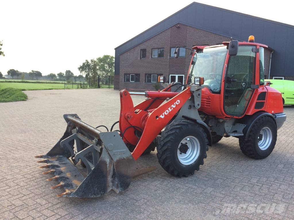 Volvo L 25 F Iekrāvēji uz riteņiem