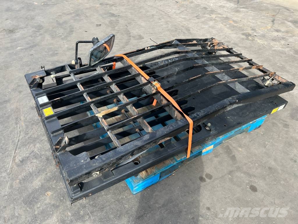 CAT 313E / M315F / 320F / 323E / 325F / 329E / 330F / كابينة والداخلية