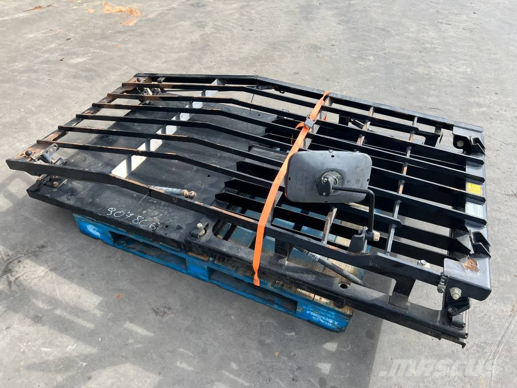 CAT 313E / M315F / 320F / 323E / 325F / 329E / 330F / كابينة والداخلية