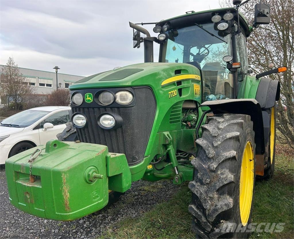 John Deere 7730 Traktori