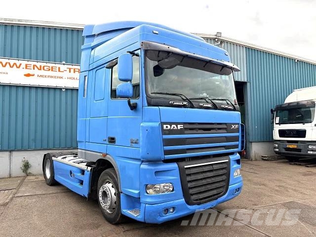 DAF XF 105.460 SPACECAB (ZF16 MANUAL GEARBOX / EURO 5 Sattelzugmaschinen