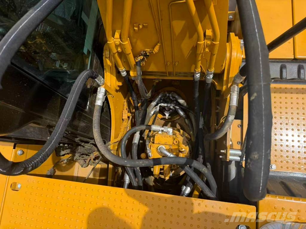 CAT 320 Gravemaskiner på larvebånd