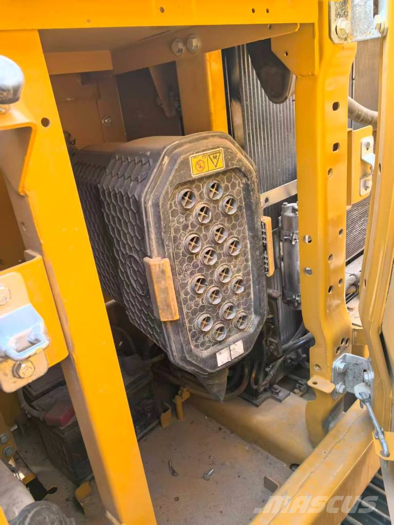 CAT 320 Gravemaskiner på larvebånd
