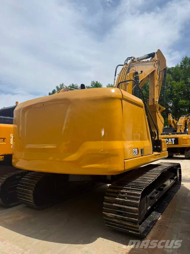 CAT 320 Gravemaskiner på larvebånd