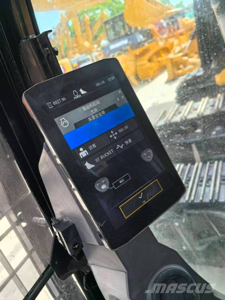 CAT 320 Gravemaskiner på larvebånd
