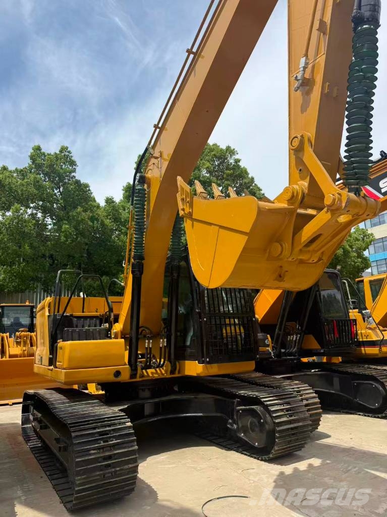 CAT 320 Gravemaskiner på larvebånd