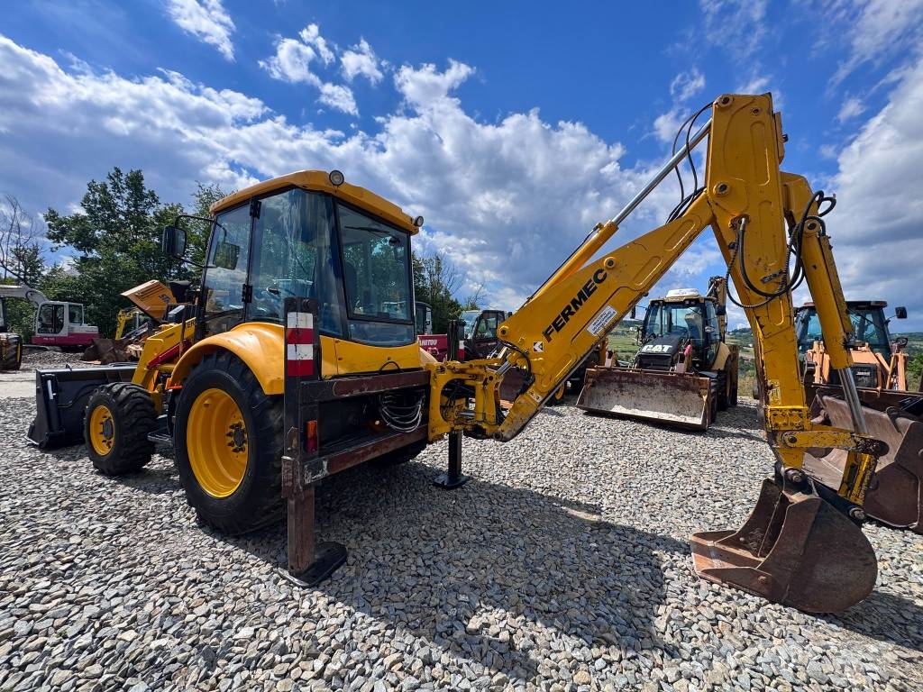 Fermec 760 Kaivurikuormaajat