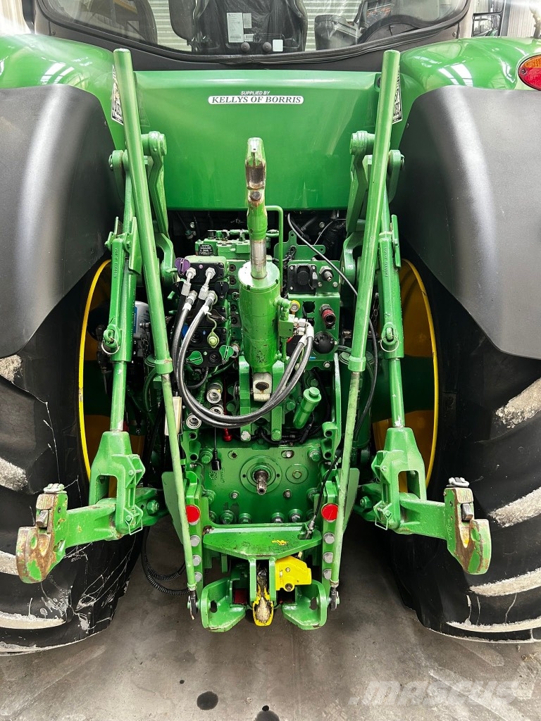 John Deere 7310R Traktorok