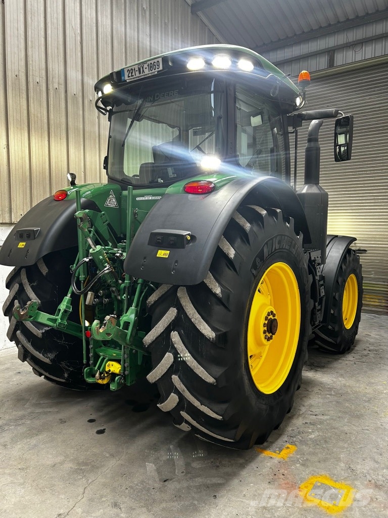 John Deere 7310R Traktorok