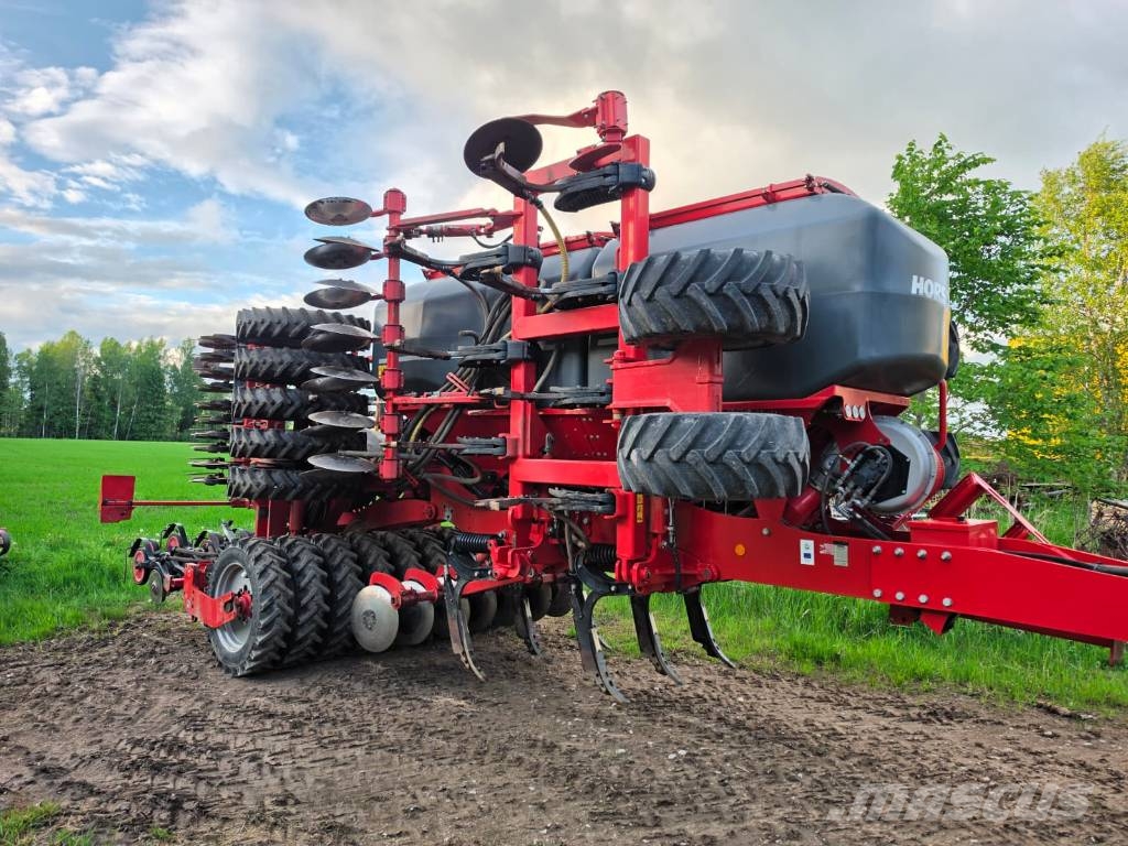 Horsch Focus 6 TD Mechanické sejačky