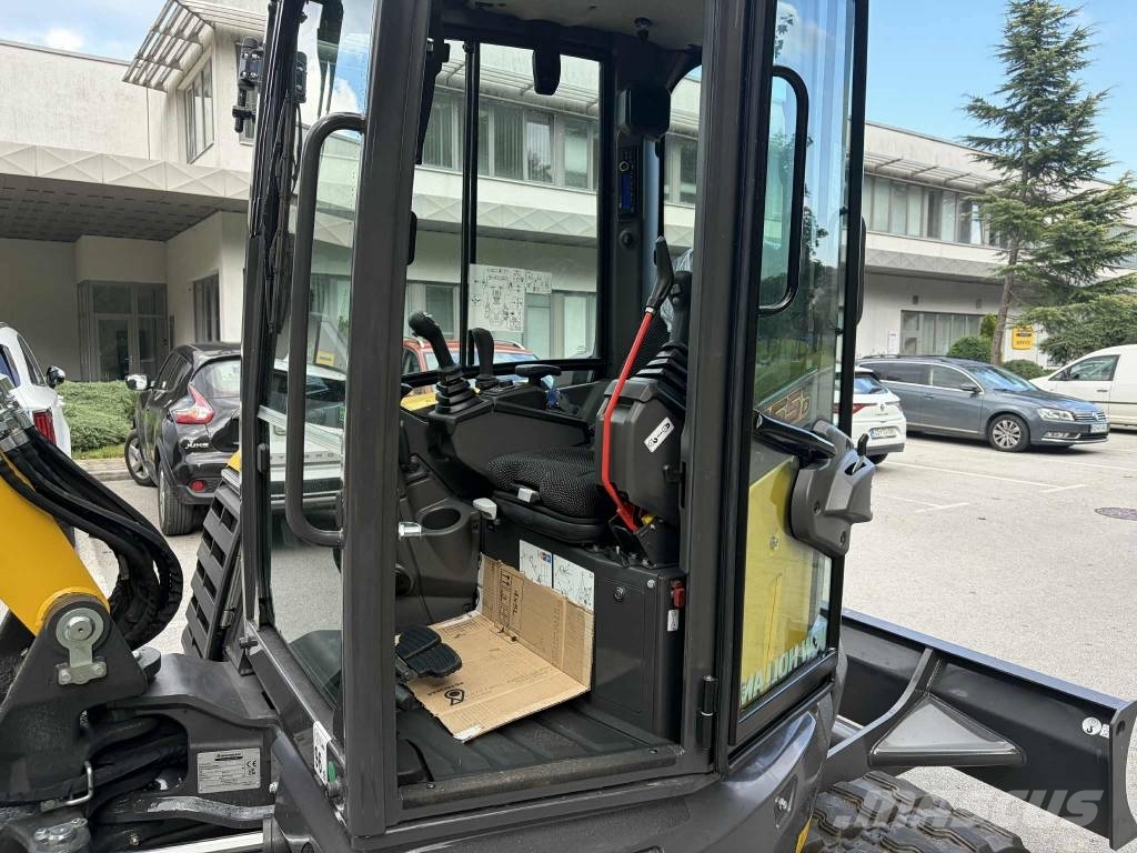 New Holland E55D حفارات صغيرة أقل من 7 طن (حفارات صغيرة)