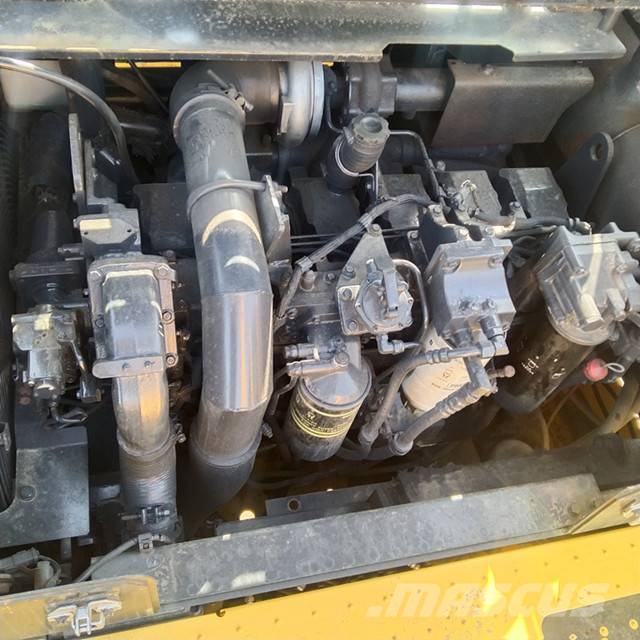 Komatsu PC 450 Vikšriniai ekskavatoriai