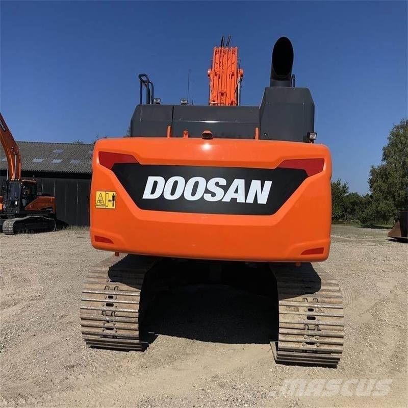 Doosan DX 300 LCA Raupenbagger