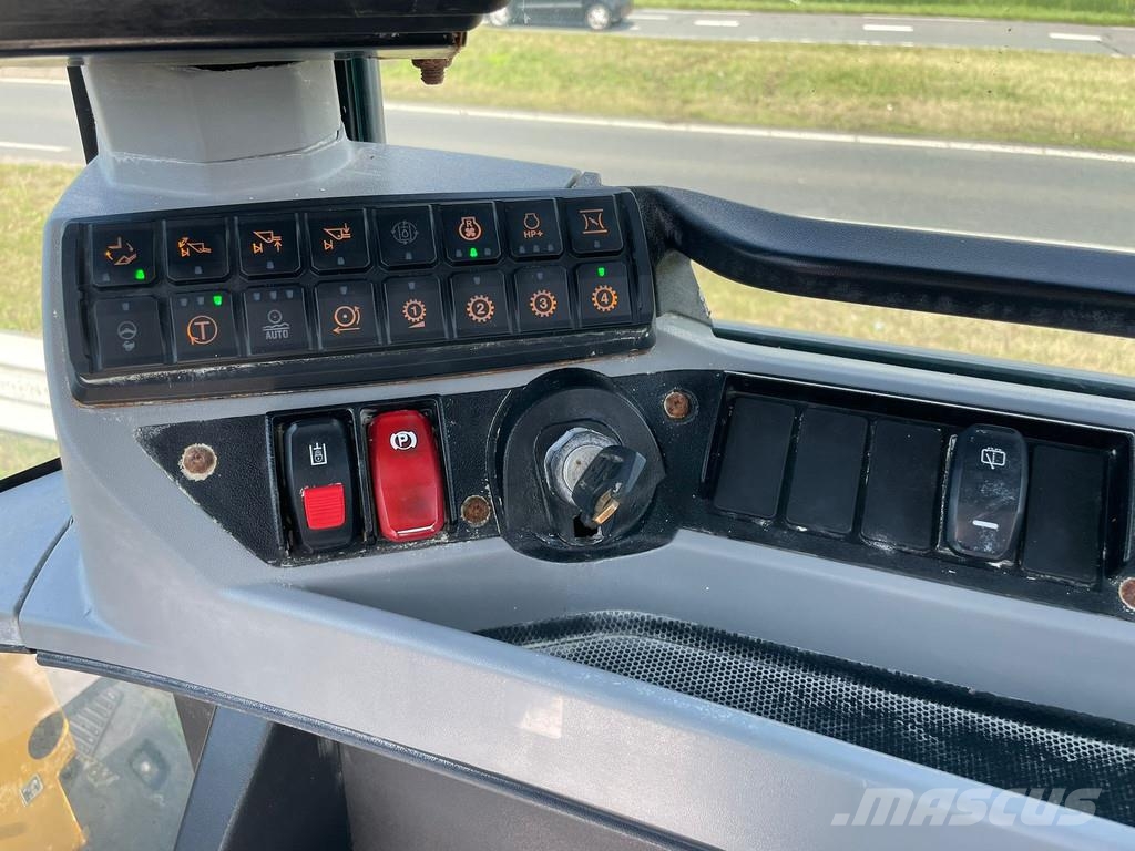 CAT 926M Tekerlekli yükleyiciler