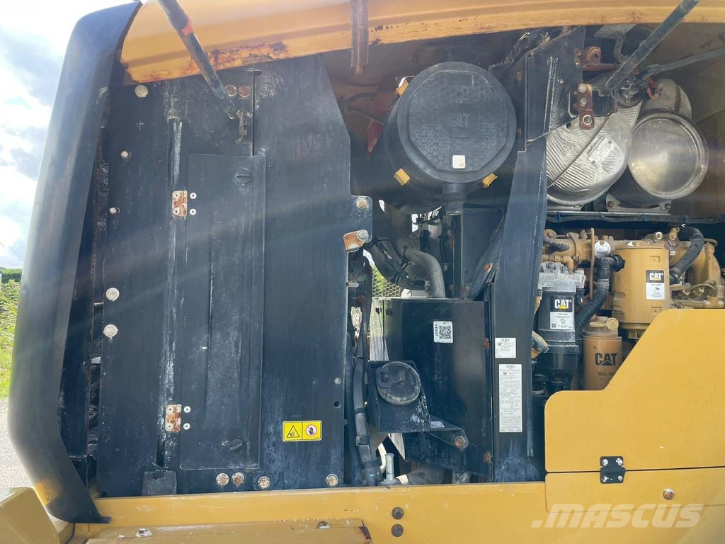 CAT 926M Tekerlekli yükleyiciler