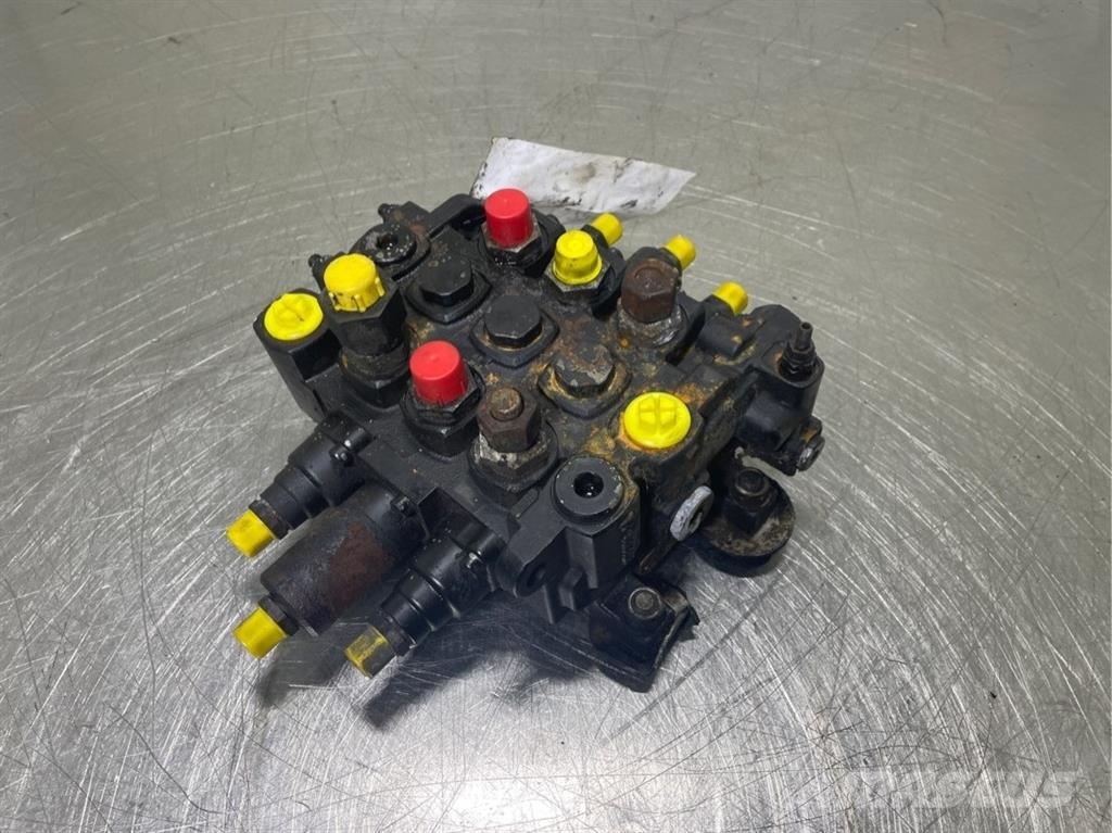 Schaeff SKL834-5520661872-Parker P70CF-03-DE18-122-Valve Hydraulik