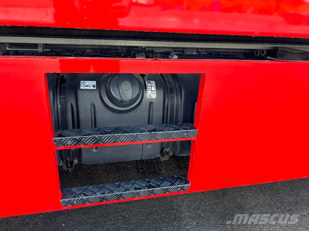 DAF XB 210 FA Biltransportbilar