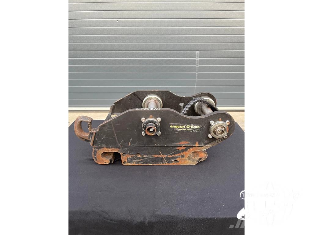 Engcon Mecalac Engcon SQ45 /S45 snelwissel 8mcr Utilaje construcții - Altele