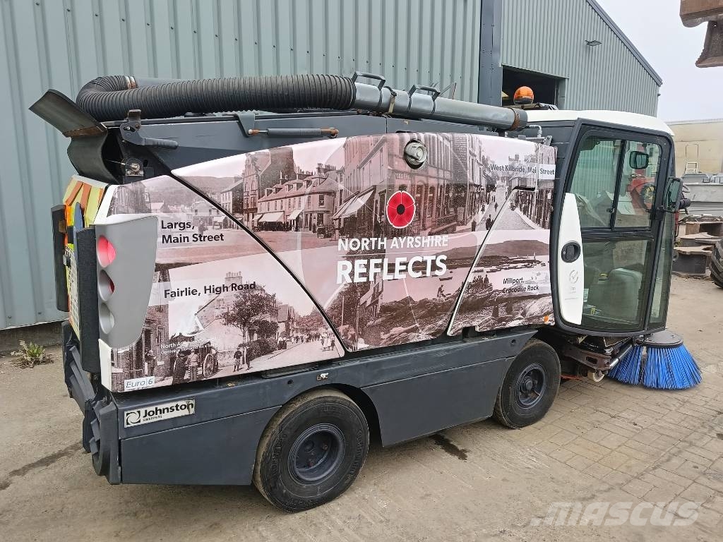 Bucher C202 sweeper veegmachine bezemwagen vacuum Zametací stroje