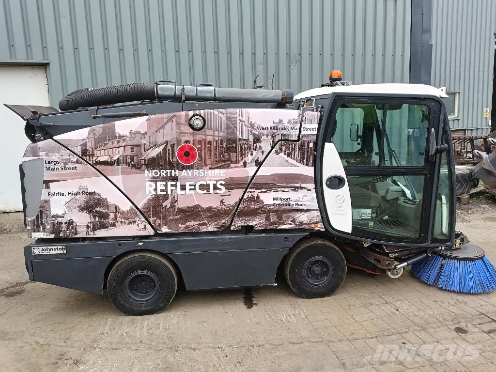 Bucher C202 sweeper veegmachine bezemwagen vacuum Zametací stroje