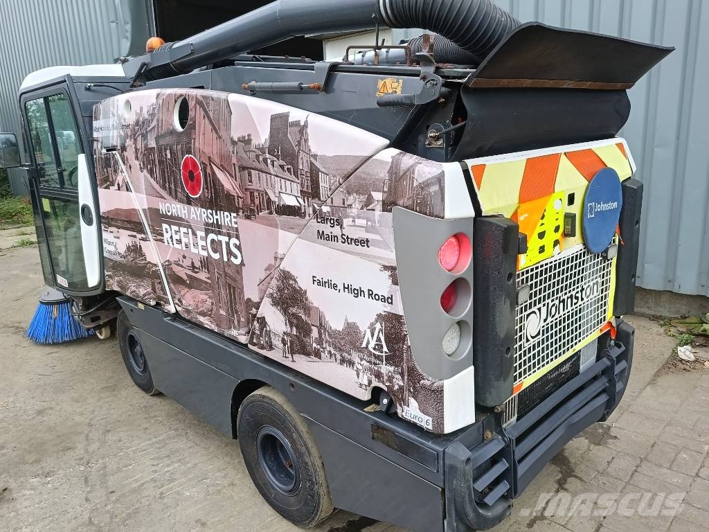 Bucher C202 sweeper veegmachine bezemwagen vacuum Zametací stroje