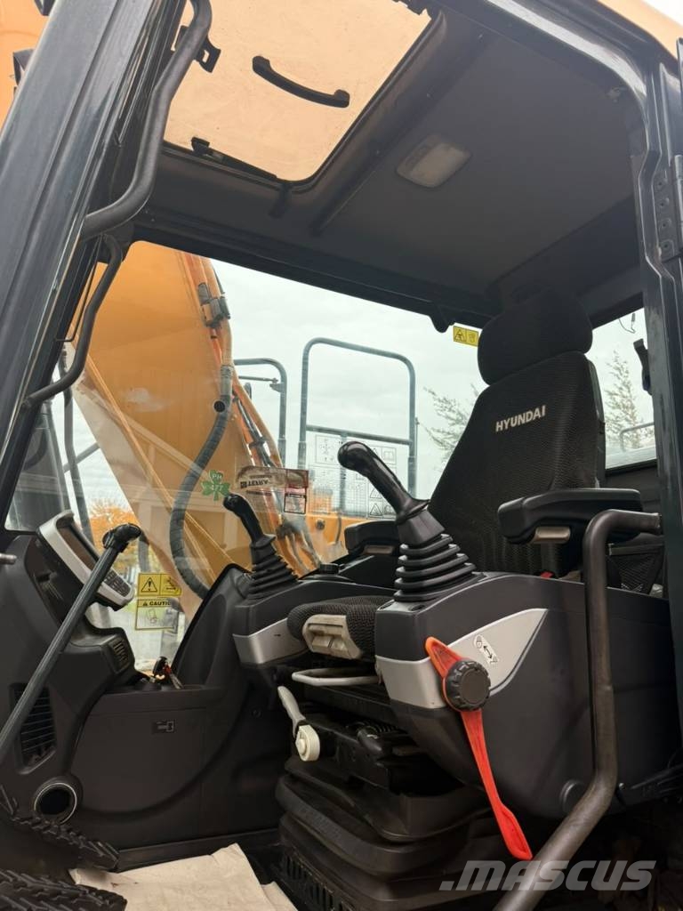 Hyndai HX140L Long reach excavators