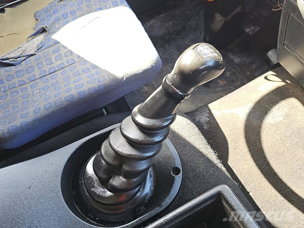 MAN 8.160 L2000 NL TRUCK Camiones caja cerrada