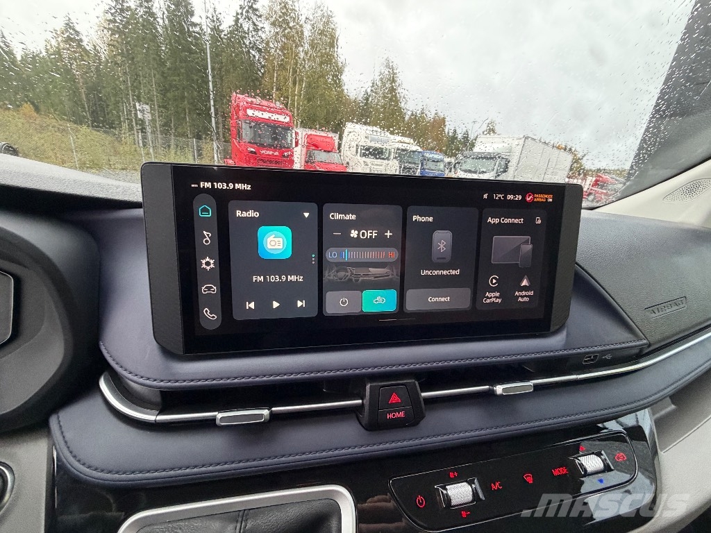 MAXUS Deliver 9 Panel vans